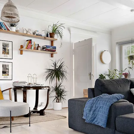 Cosy, Unique House Near Harbour In