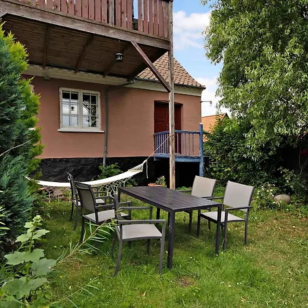 Cosy Unique House Near Harbour In
