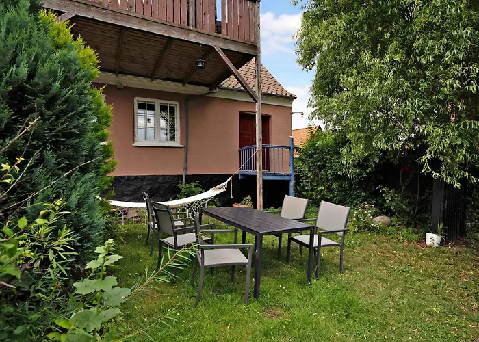 Cosy Unique House Near Harbour In